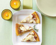 Caramelized Onion, Pear & Brie Flatbread